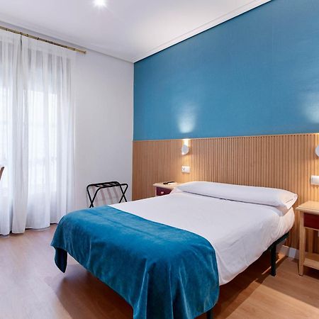 Hostal Bianco Madrid Exterior photo