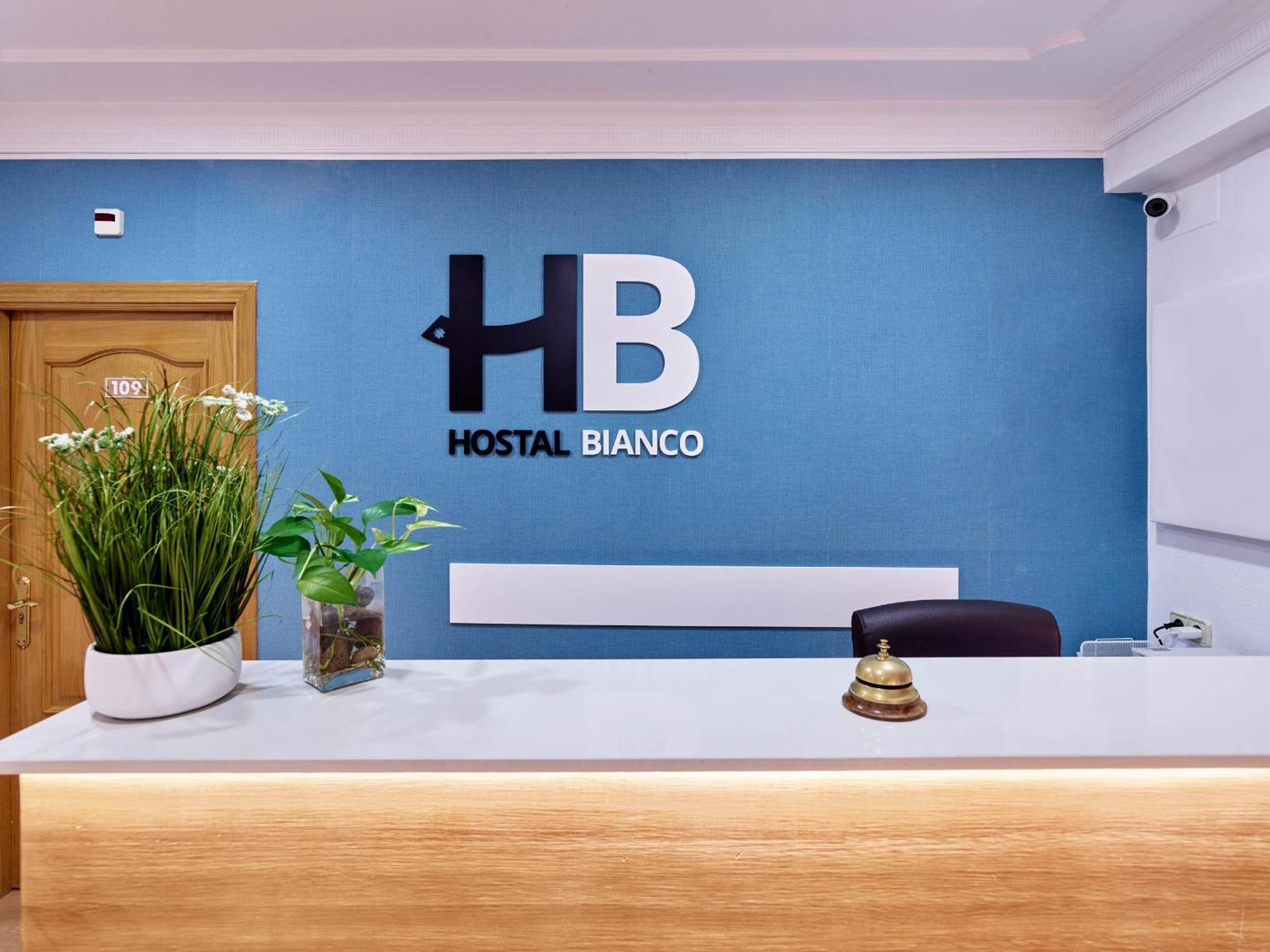 Hostal Bianco Madrid Exterior photo