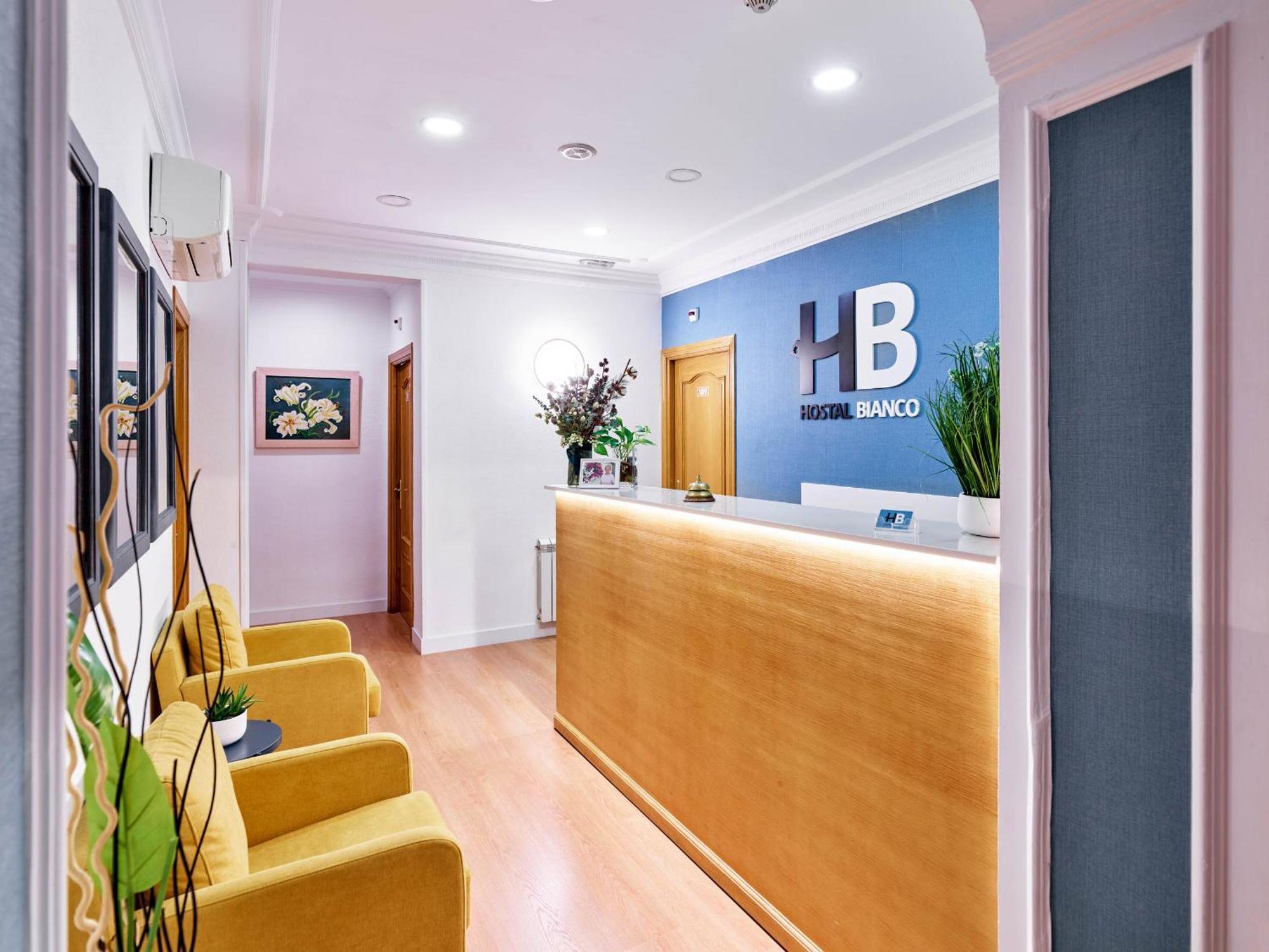 Hostal Bianco Madrid Exterior photo
