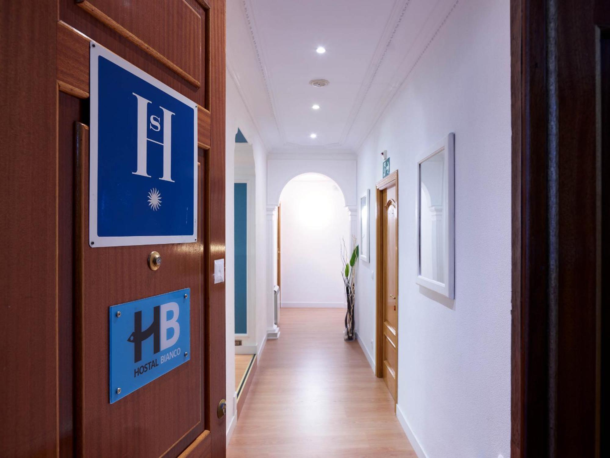 Hostal Bianco Madrid Exterior photo