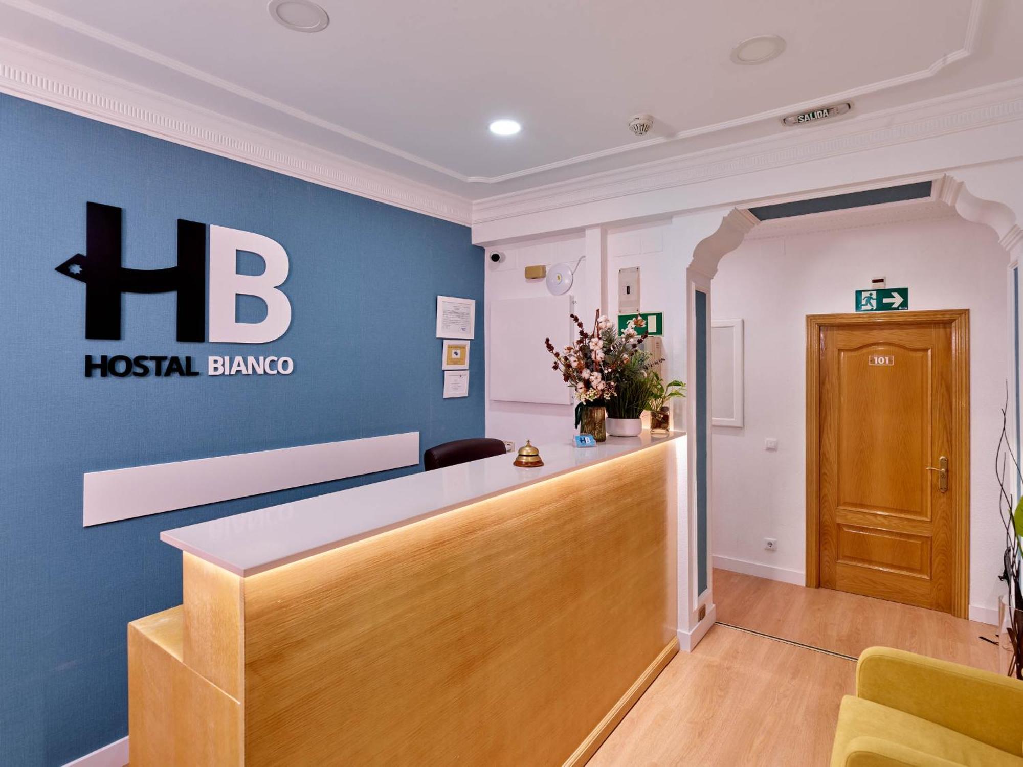 Hostal Bianco Madrid Exterior photo