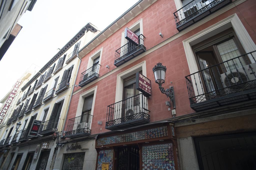 Hostal Bianco Madrid Exterior photo